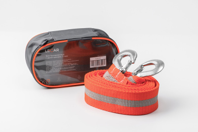 Трос буксировочный 5т, 2 крюка, ширина ленты 50мм, 5м, сумка LECAR